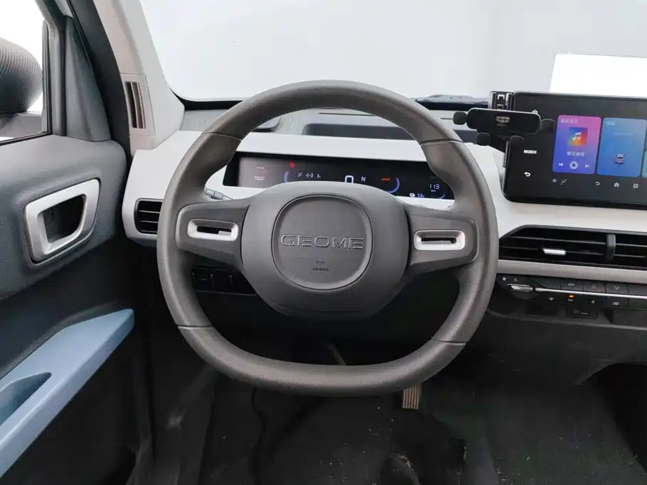 Geely Galaxy Panda 2025 — фото 15