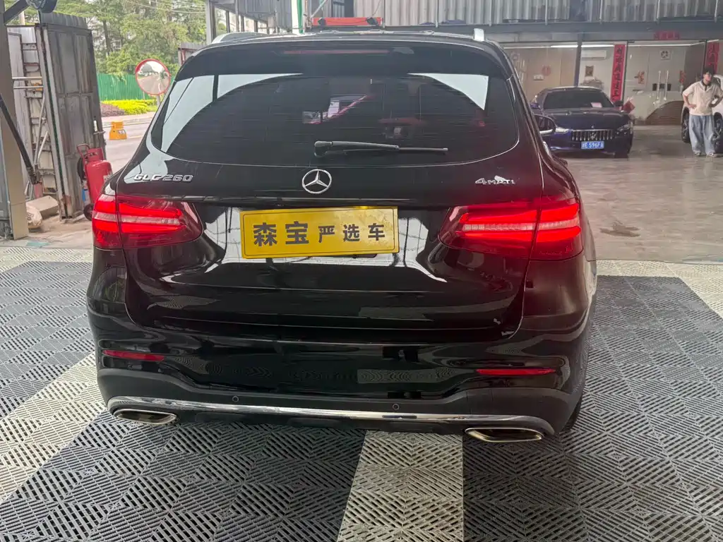 Mercedes-Benz GLC 2018 — фото 11