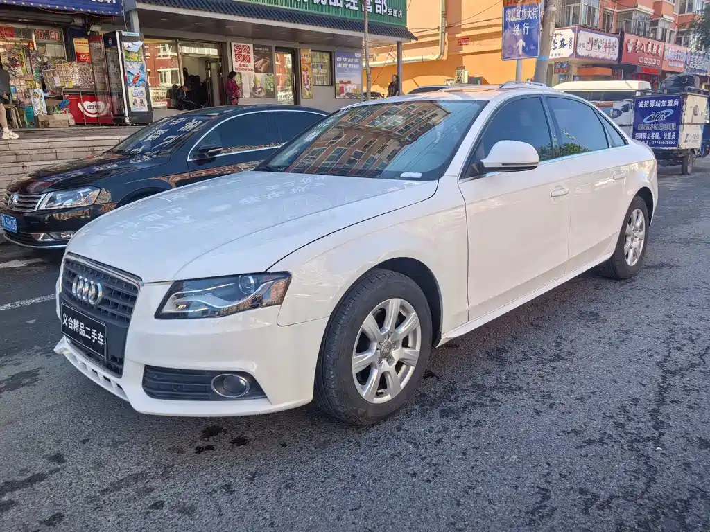 Audi A4L 2011