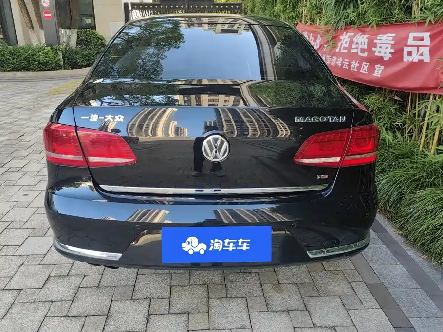 Volkswagen Magotan 2012