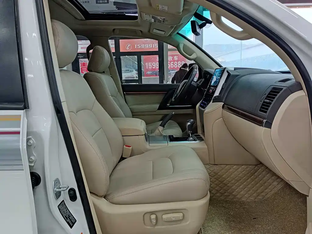 Toyota Land Cruiser 2017 — фото 17