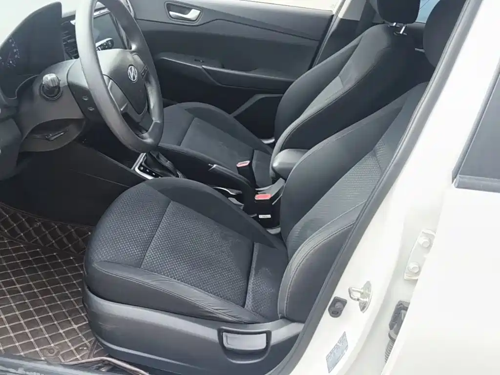 Hyundai Verna 2019 — фото 15