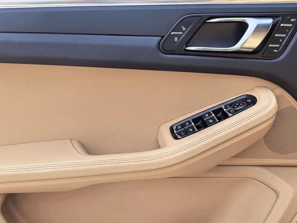 Porsche Macan 2018 — фото 8