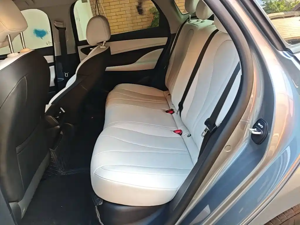 BYD Seal 05 DM-i 2025 — фото 17