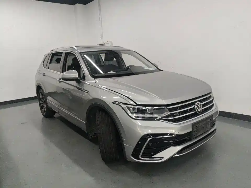 Volkswagen Tiguan L 2022 — фото 3