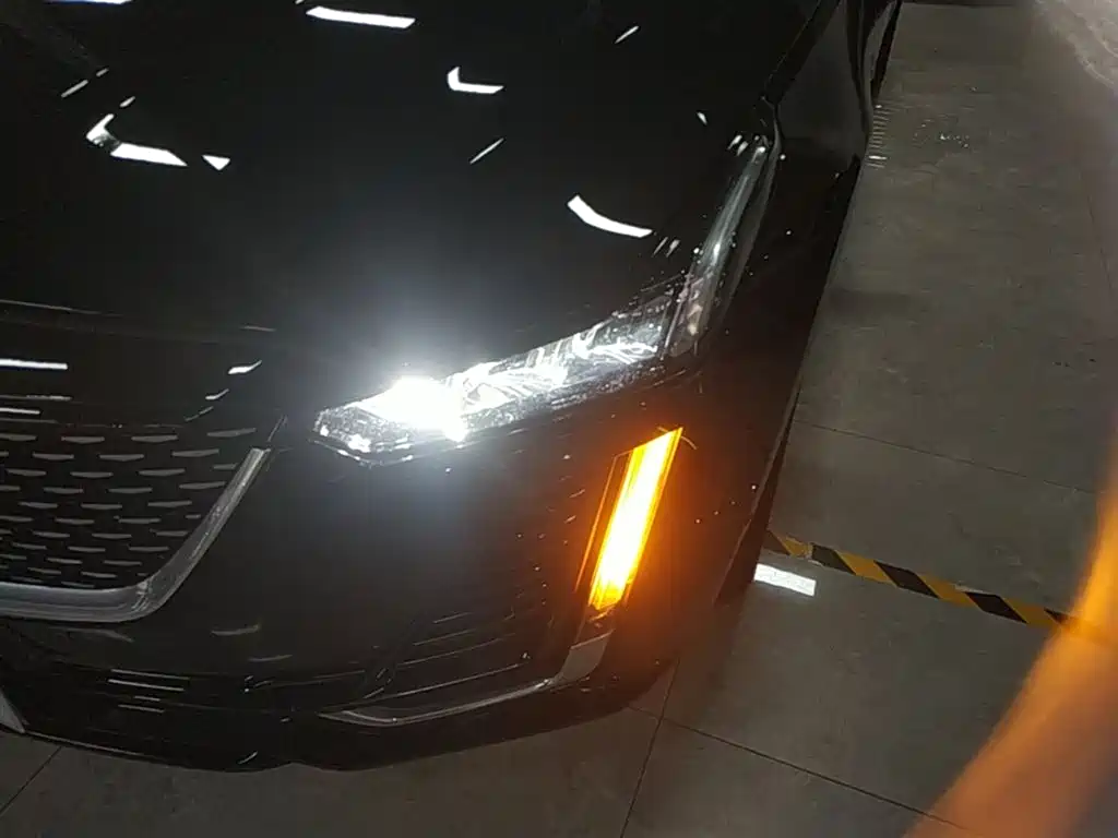 Cadillac CT5 2023 — фото 24