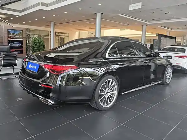 Mercedes-Benz S-Class 2021