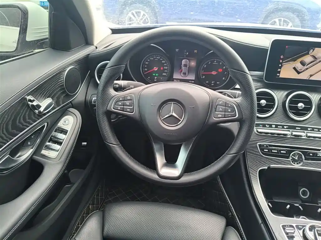 Mercedes-Benz C-Class 2018 — фото 11
