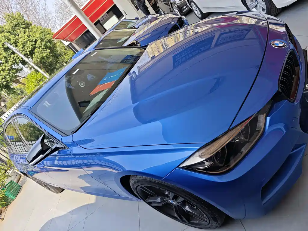 BMW 3 Series 2019 — фото 11