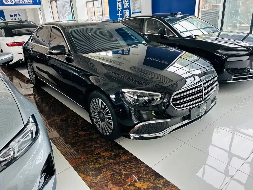 Mercedes-Benz E-Class 2023 — фото 3
