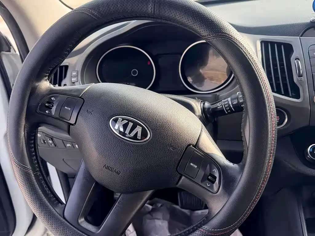 Kia Sportage 2015 — фото 12