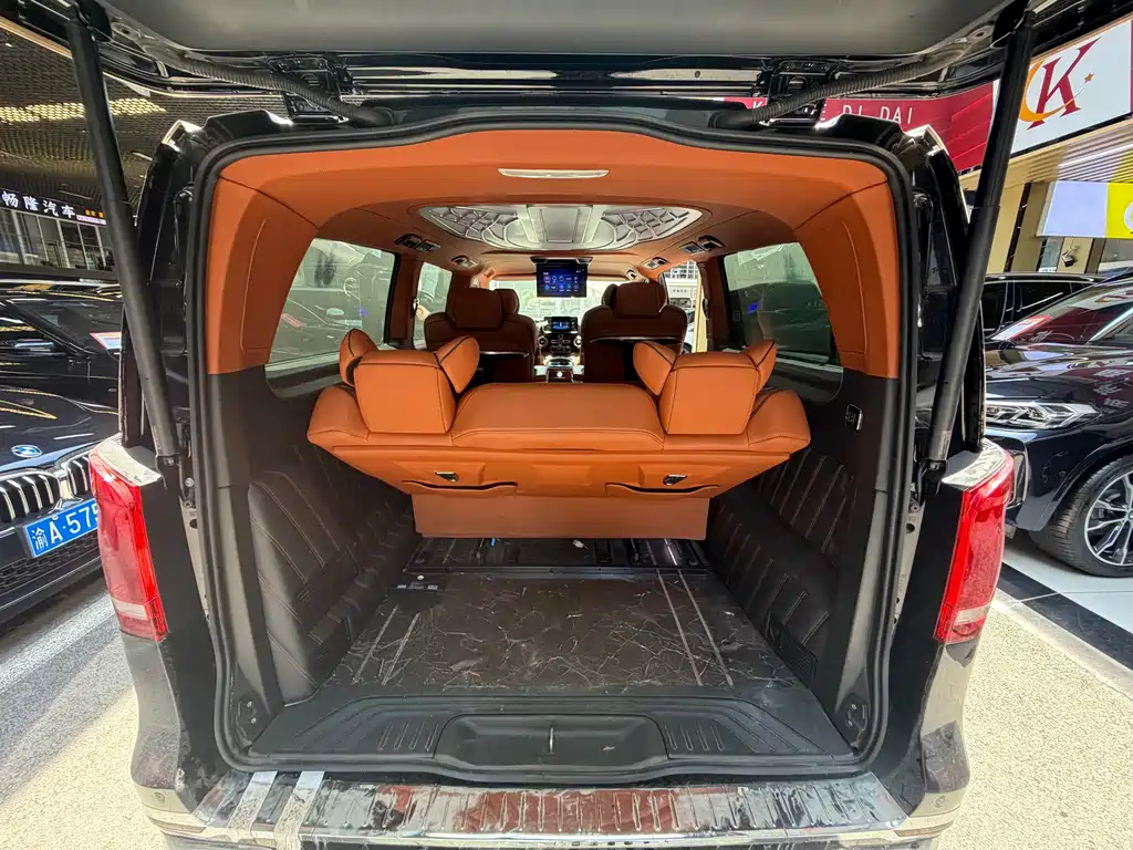 Mercedes-Benz Vito 2022 — фото 14