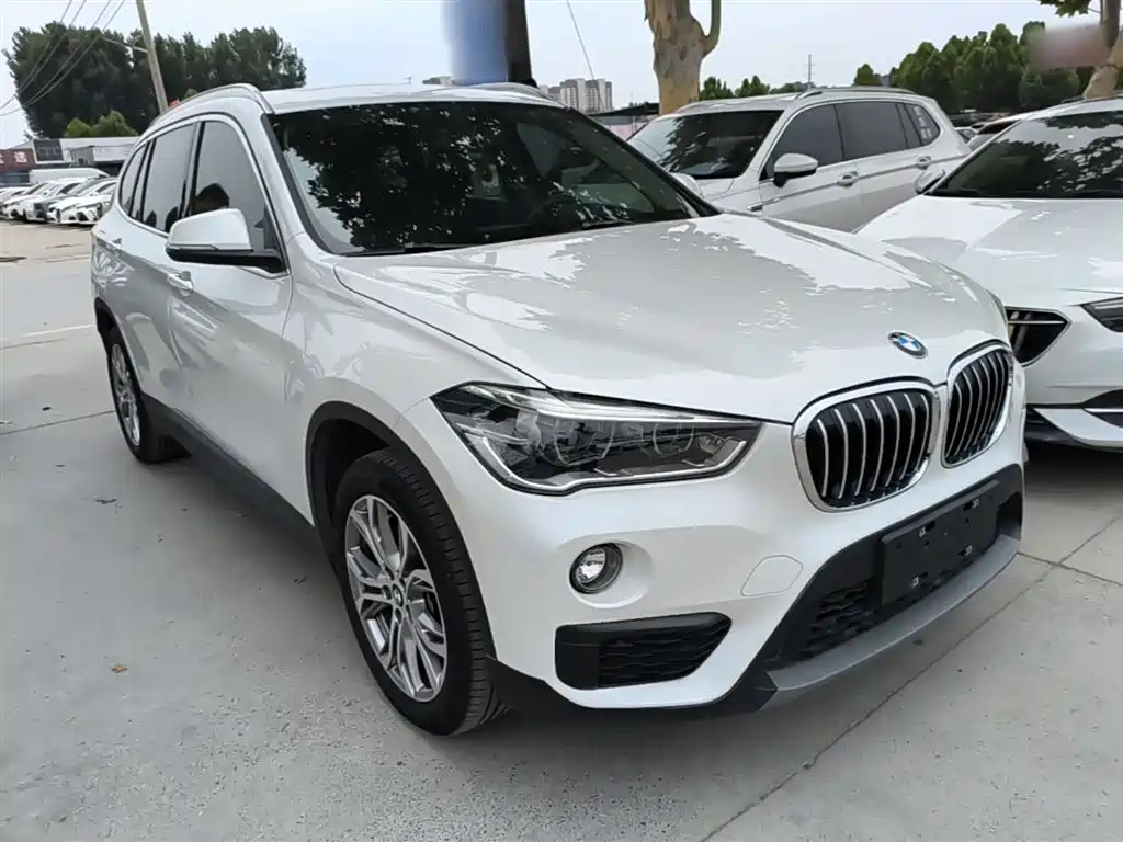 BMW X1 2019 — фото 4