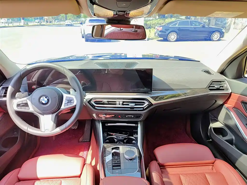BMW 3 Series 2023 — фото 10
