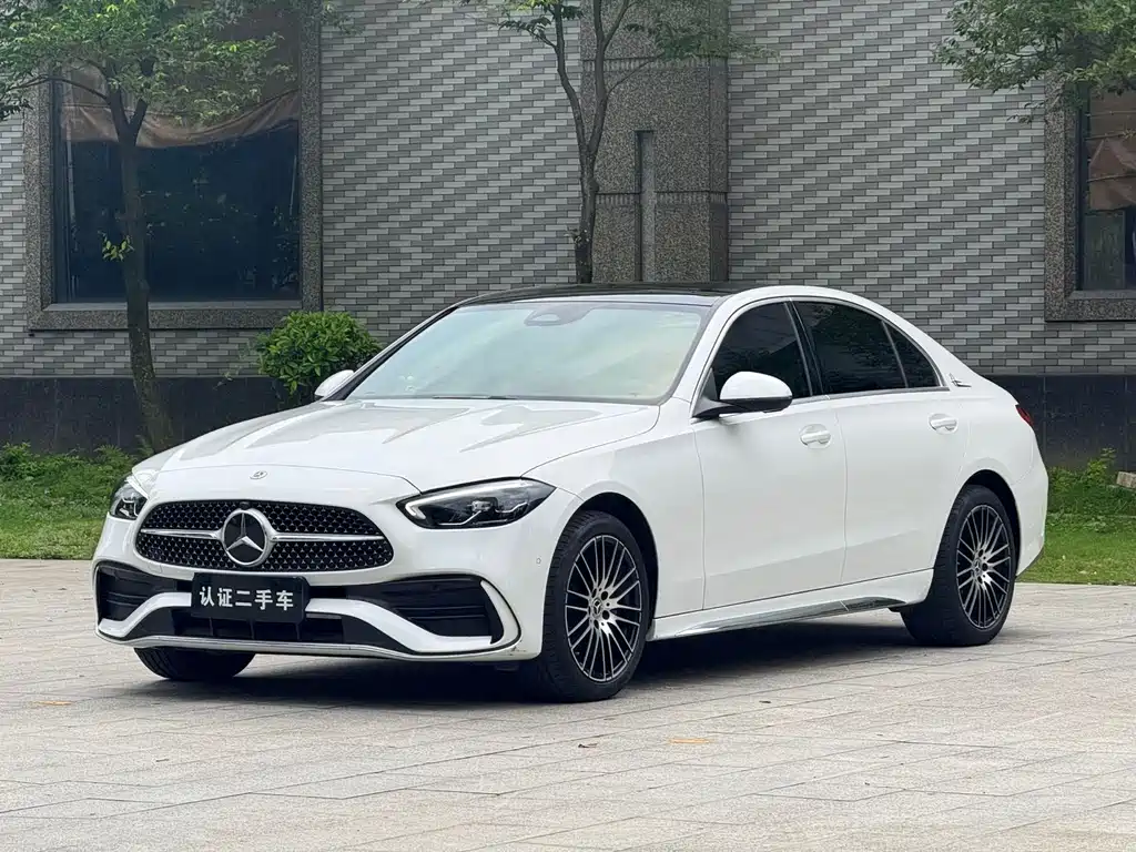 Mercedes-Benz C-Class 2023 — фото 1