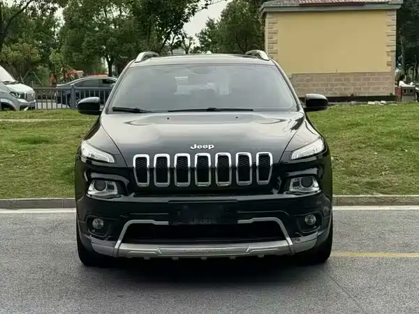 Jeep Cherokee 2016