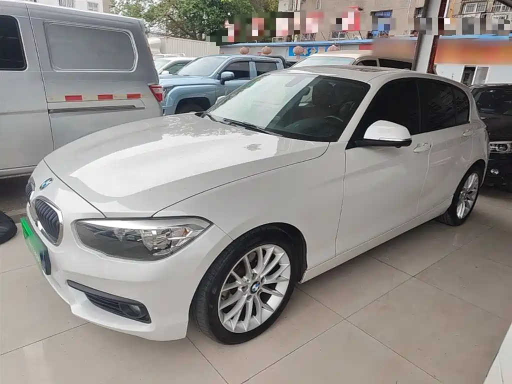 BMW 1 Series 2017 — фото 1