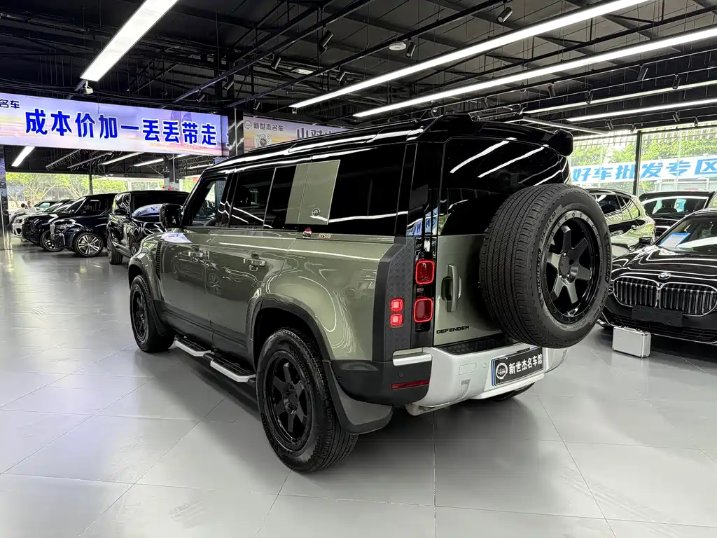 Land Rover Defender 2022 — фото 12