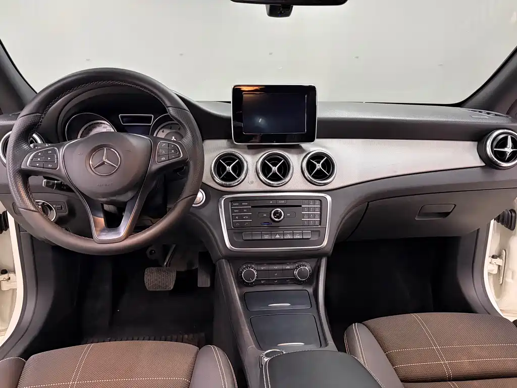 Mercedes-Benz CLA 2016 — фото 14