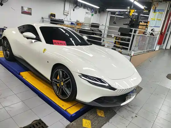 Ferrari Roma 2022