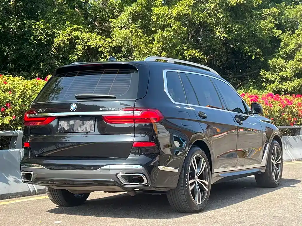 BMW X7 2020 — фото 17