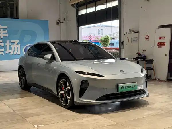 NIO ET5 2023