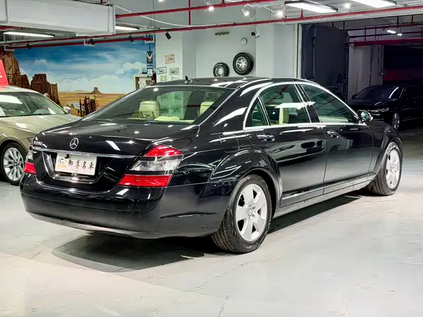 Mercedes-Benz S-Class 2008