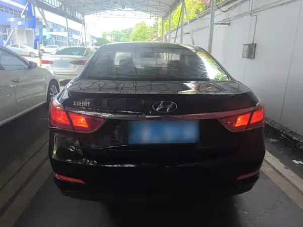 Hyundai Mistra 2014