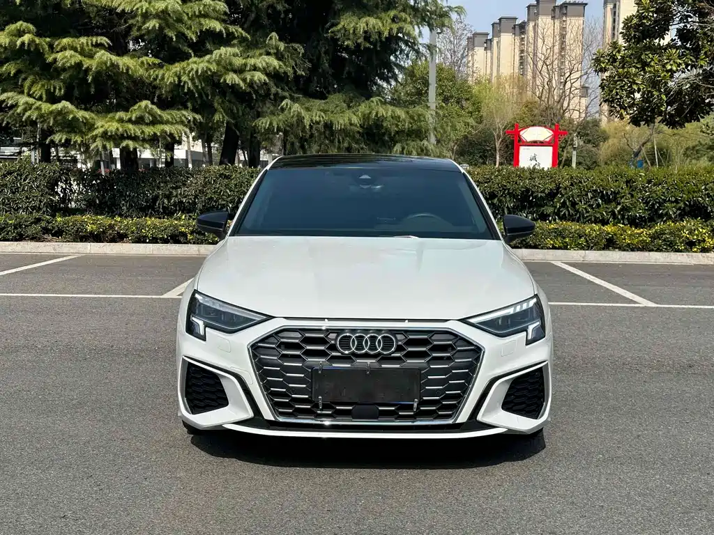 Audi A3 2023 — фото 5
