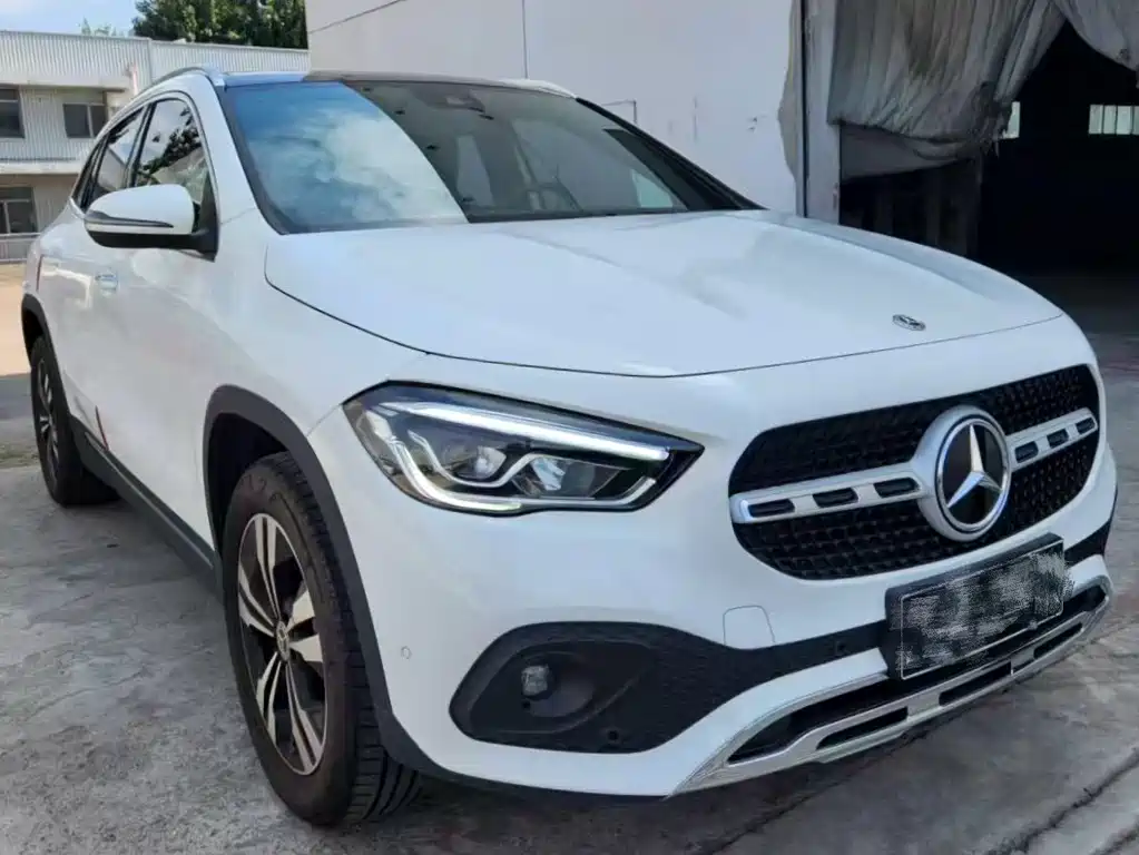 Mercedes-Benz GLA 2023