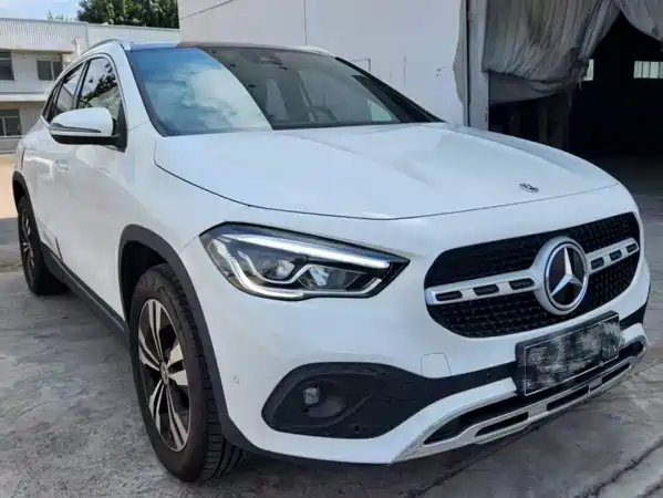 Mercedes-Benz GLA 2023