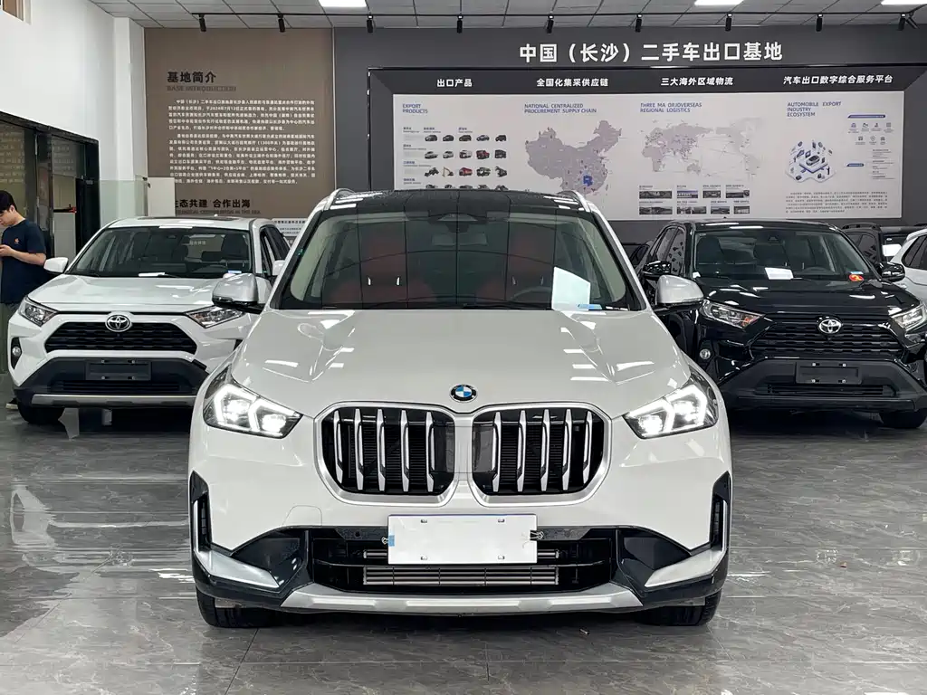 BMW X1 2023 — фото 2