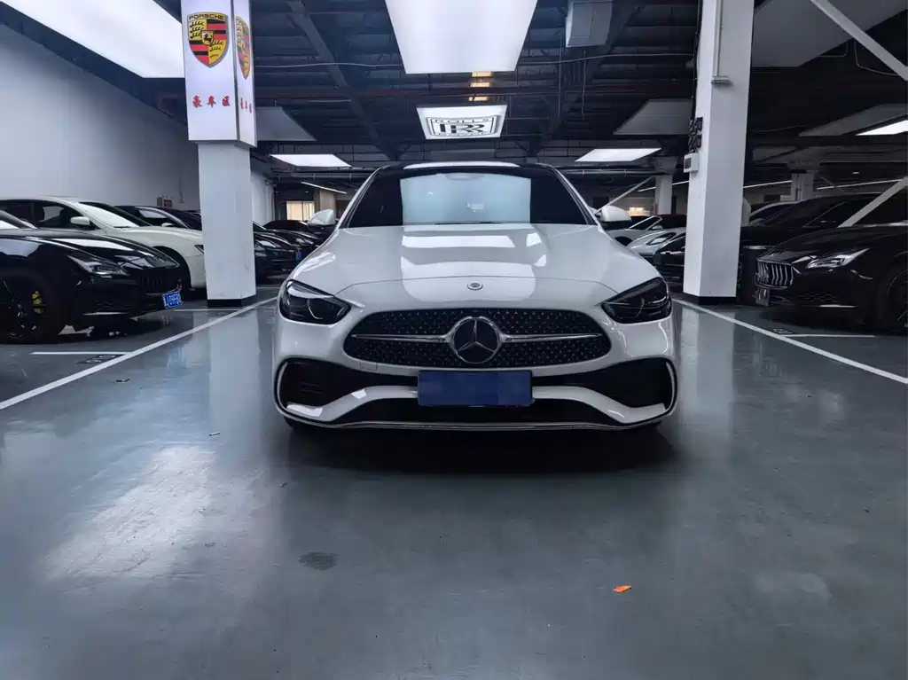 Mercedes-Benz C-Class 2023 — фото 2