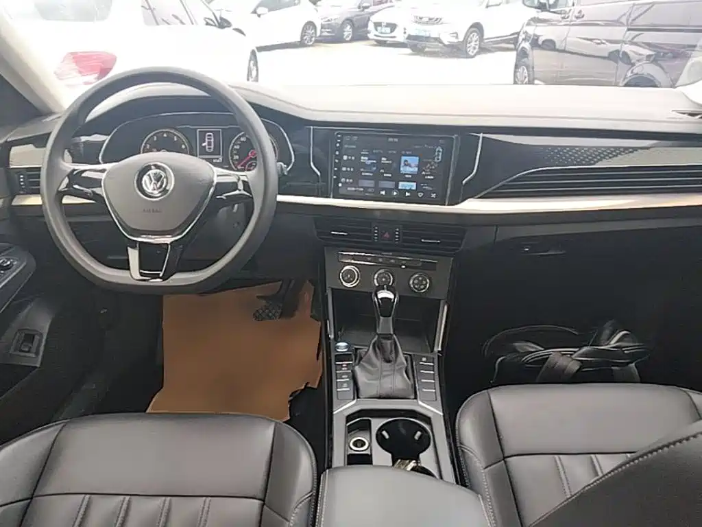 Volkswagen Passat 2019 — фото 10