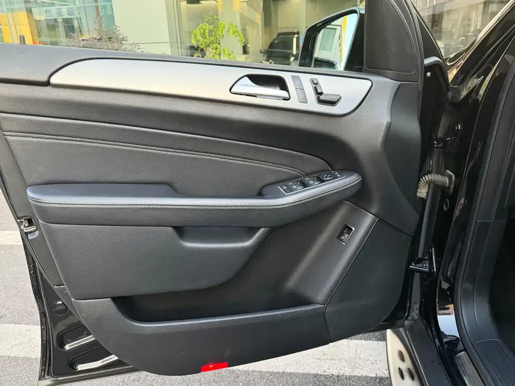 Mercedes-Benz M-Class 2013 — фото 13