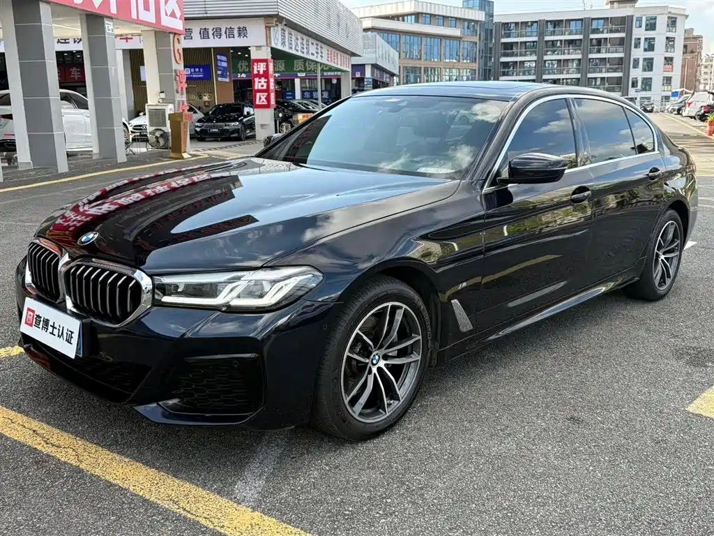 BMW 5 Series 2024 — фото 1