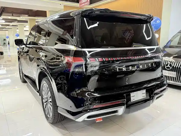 Infiniti QX80 2025