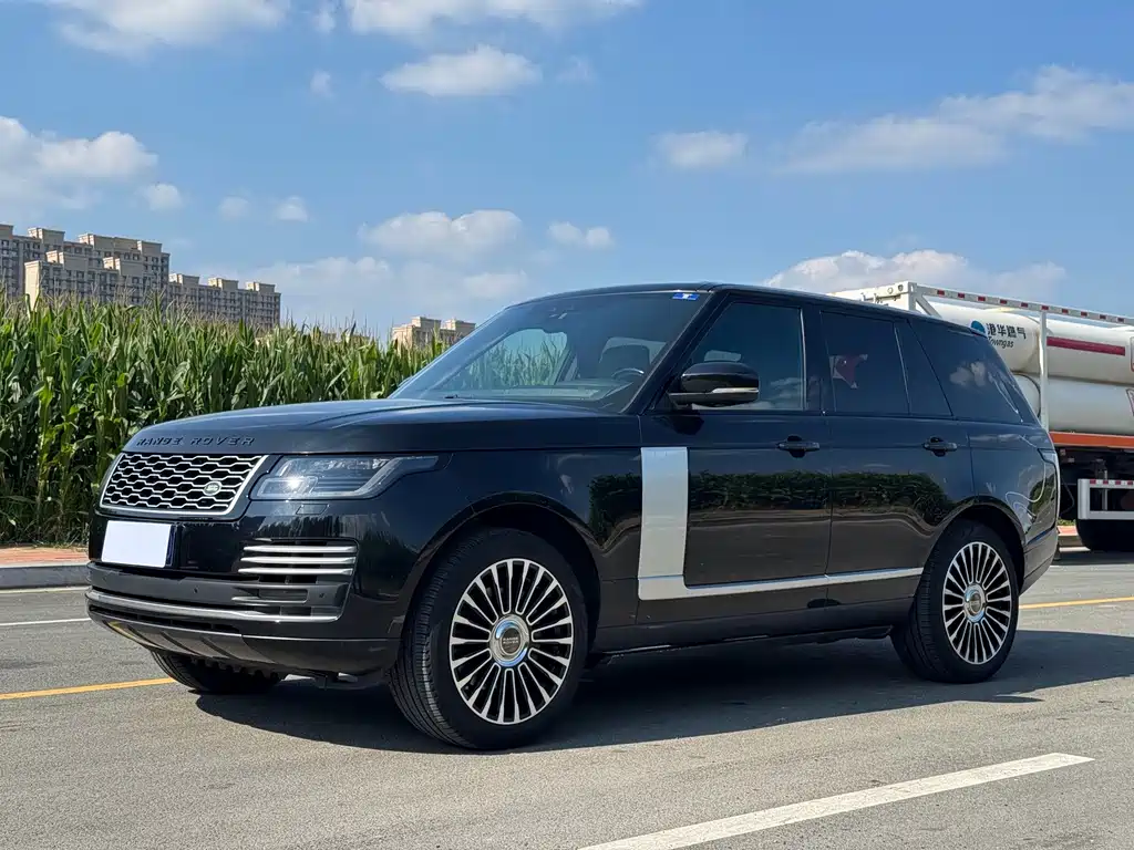 Land Rover Range Rover 2018 — фото 1