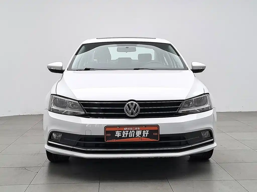 Volkswagen Sagitar 2016