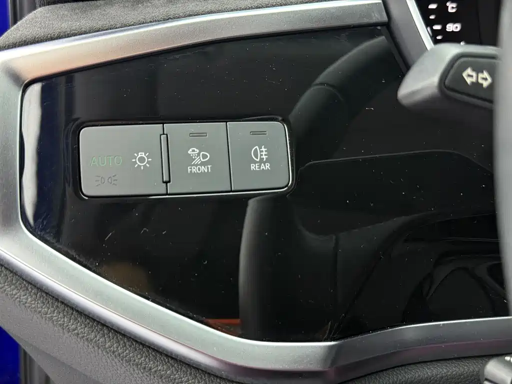 Audi Q3 2022 — фото 16