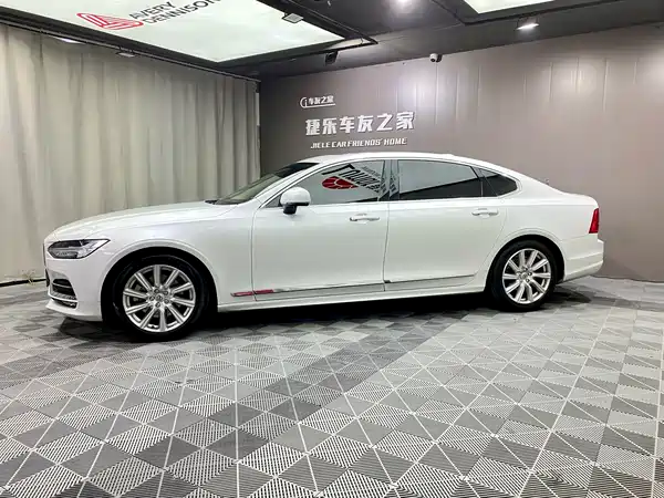 Volvo S90 2020