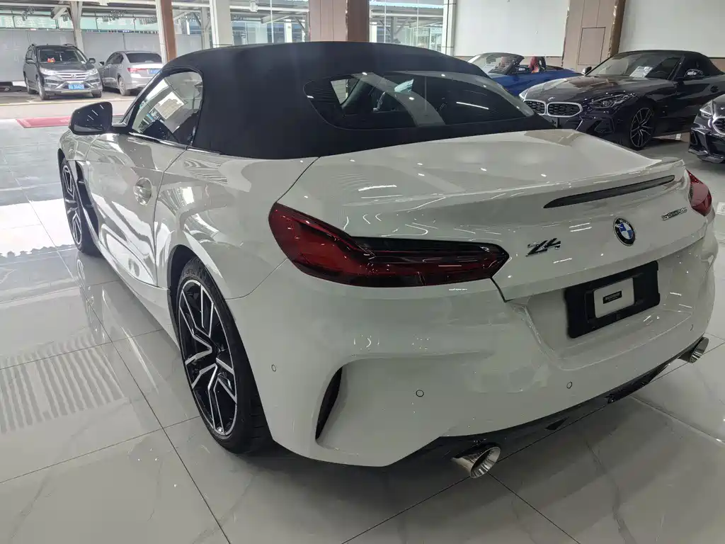 BMW Z4 2021 — фото 12