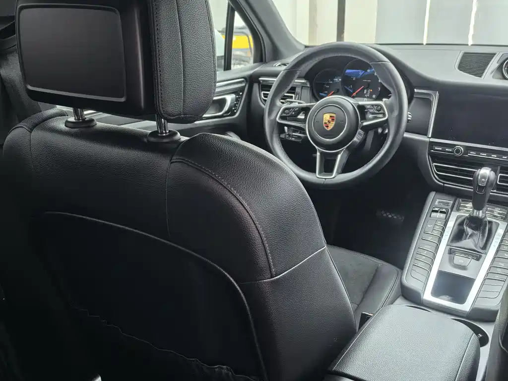 Porsche Macan 2019 — фото 6
