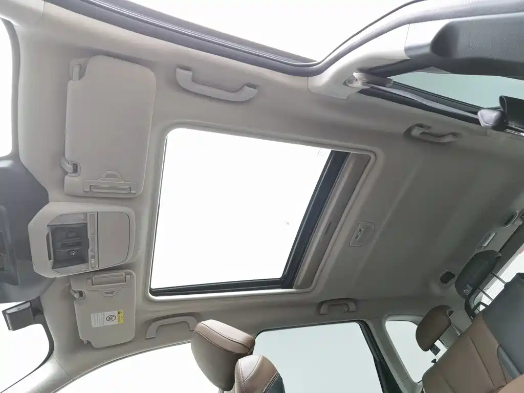 Subaru Forester 2024 — фото 14