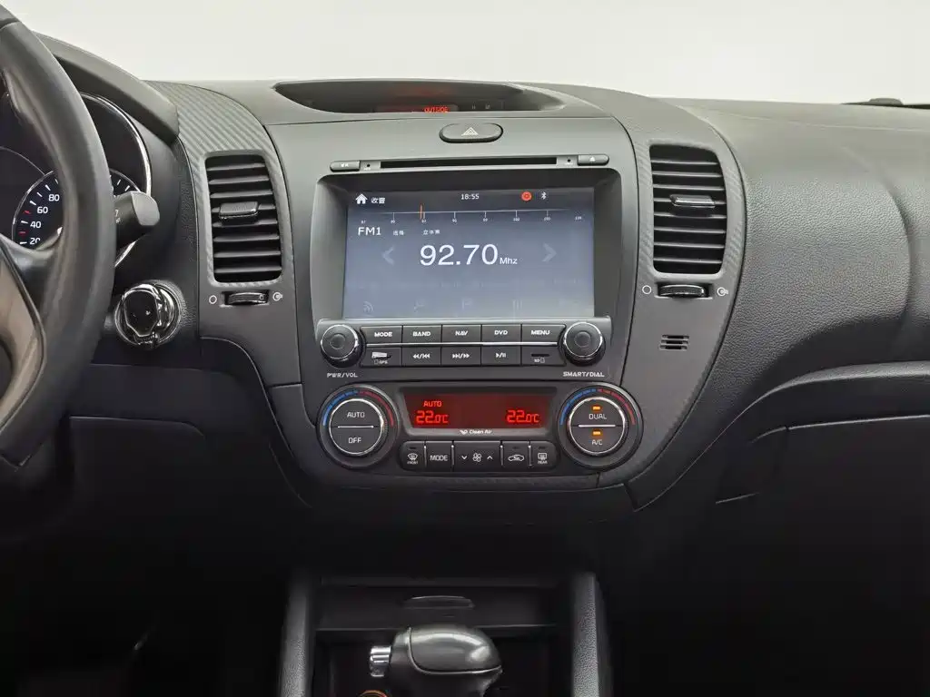 Kia K3 2014 — фото 12