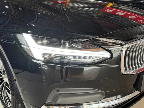 Volvo S90 2024