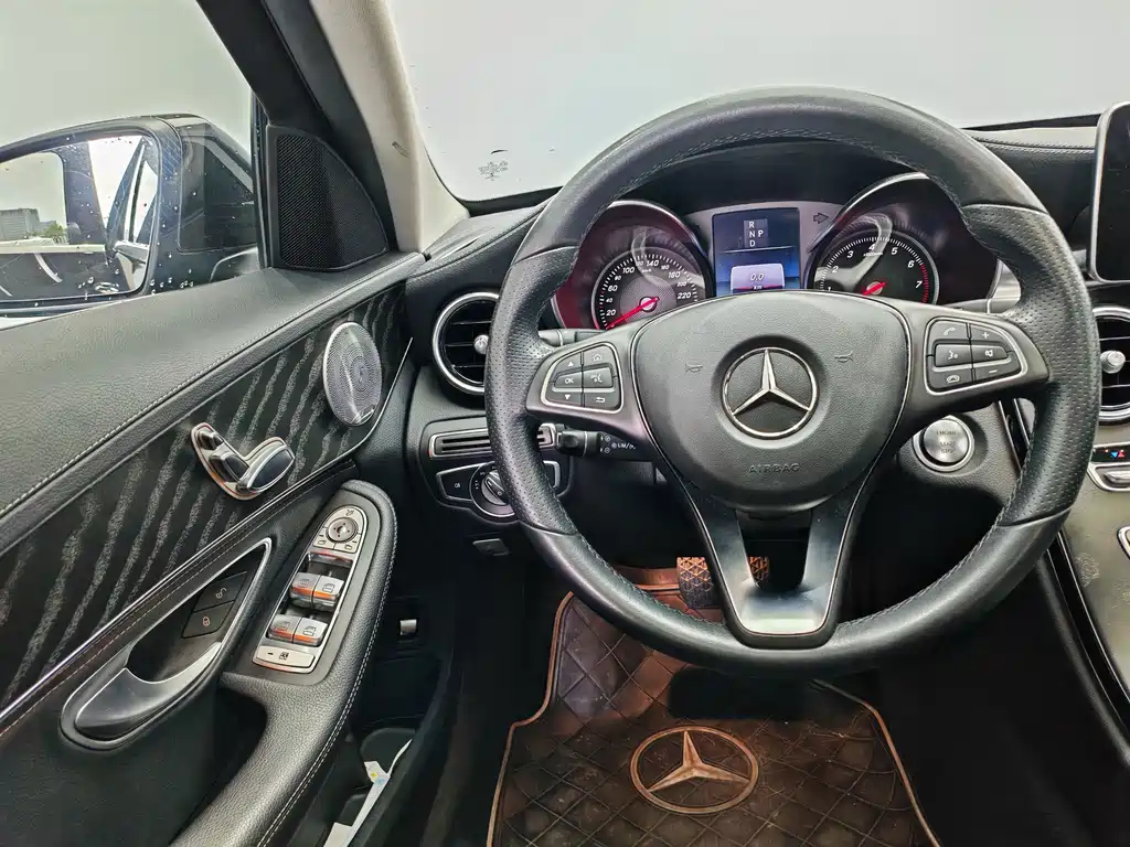 Mercedes-Benz C-Class 2017 — фото 9