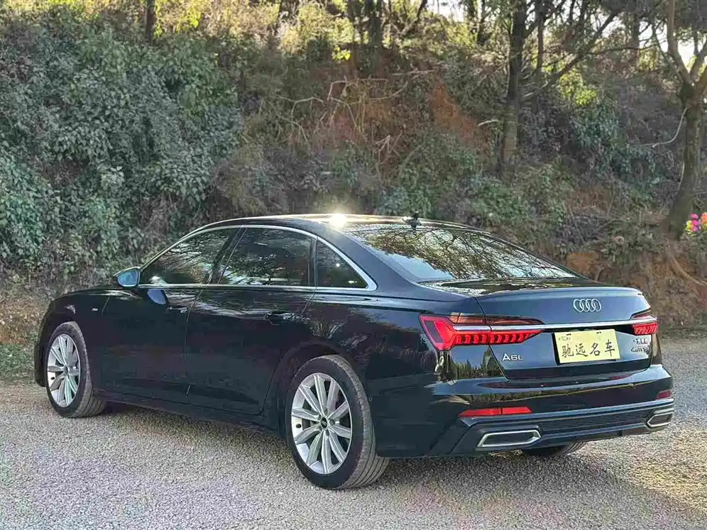 Audi A6L 2022 — фото 15