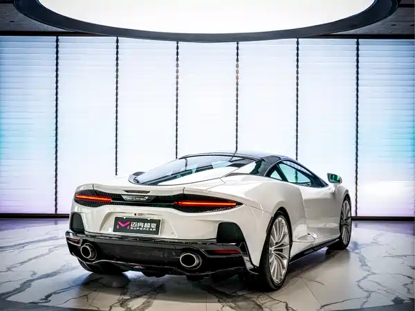 McLaren GT 2022
