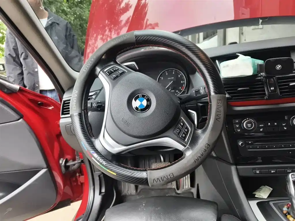 BMW X1 2014 — фото 3